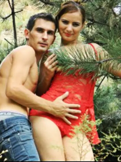 Brunette sweet balica perform