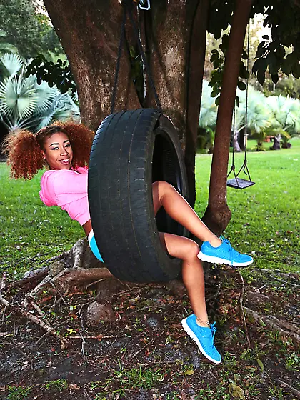 Curly-haired ebony teen climbing tees and getting fucked outdoor