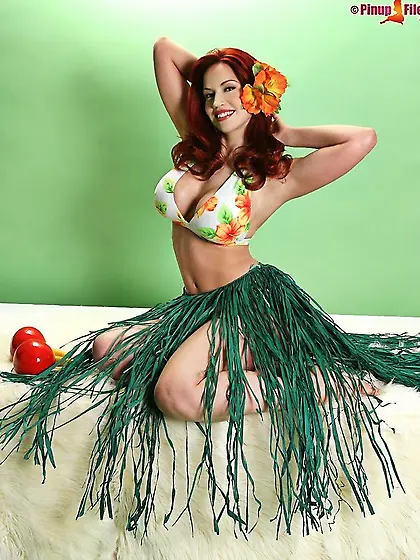 Naughty red haired babe