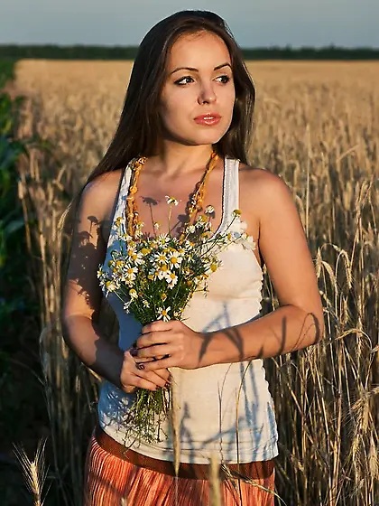 Clothed stripping glamour