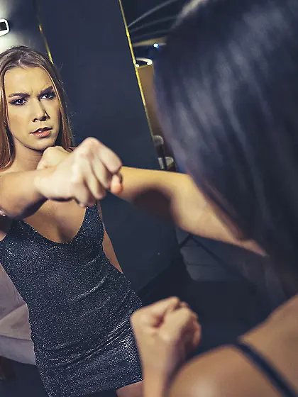 Alexis Crystal shares big throbbing cock with her Asian friend