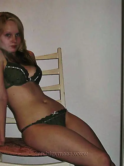 Junges eighteen deutsches Teenager ex Hanna youthfull German Tee