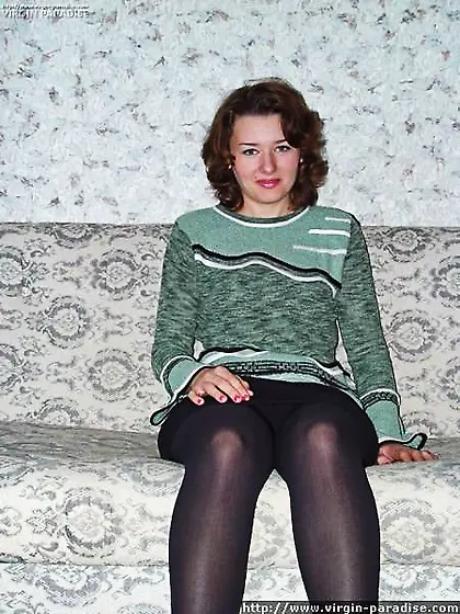 Virgin pussy through pantyhose