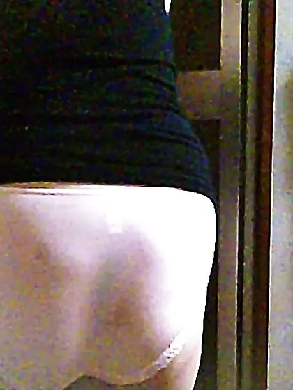 My wifey peeping pictures