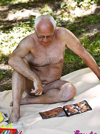 Slutty blonde chick boy