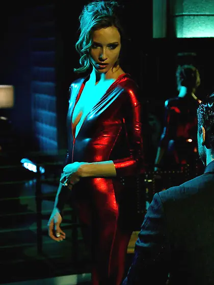 Kinky blonde babe Elle Alexandra flashes nudity in the twilight