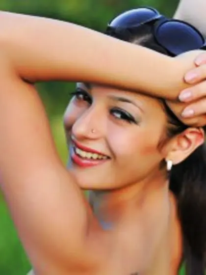 Brunette vetta perform anal