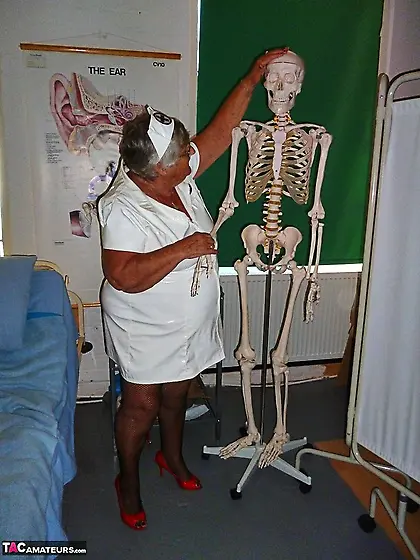 Pretty elderly curvy blonde