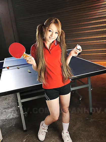 Ping-pong game makes twin-tailed Japanese player eager to show s
