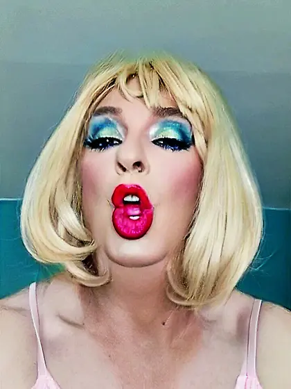 JosieDee sissyfaggot