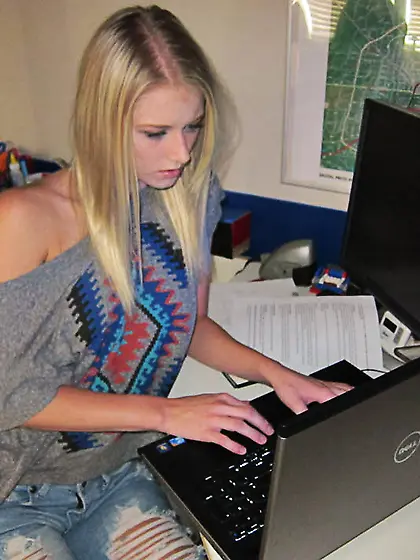Blondie looks tight and shows off her ass and other body parts