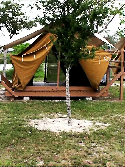 Hot redhead cuttie Mandy Hudson strips outdoors and gives her lo