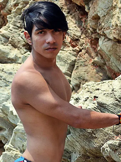 Latin gay peterzazi zoom