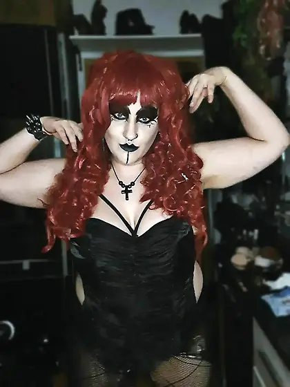 Sexy Gothic Queen