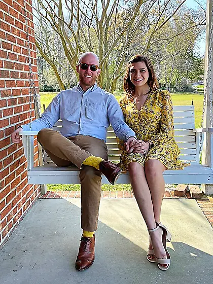 Grace sexy non-nude chick beautiful feet/face/legs