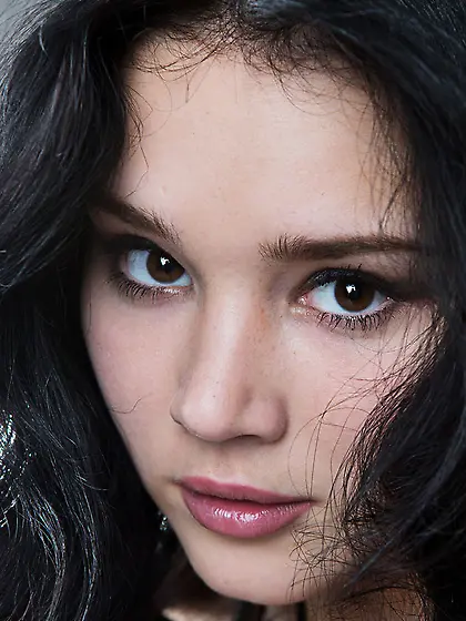 Wide ass cute brunette