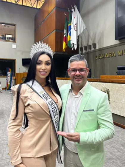 Luanna Vendramine (Luanna Gaúcha,  Luanna Isabelly) B