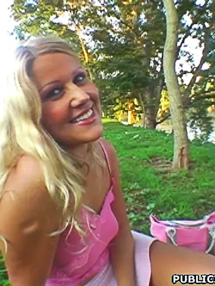 Blonde sex hungry girl