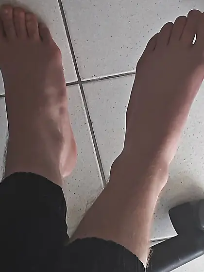 Some pictures of my friend's delicious feet