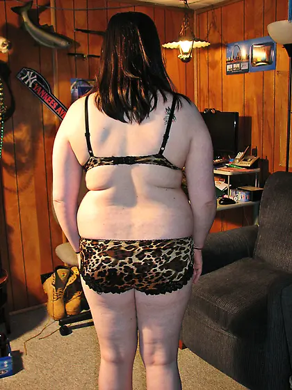 Slave Sara-S1-AnimalPrint2pc