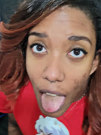 Canadian slut Kieara