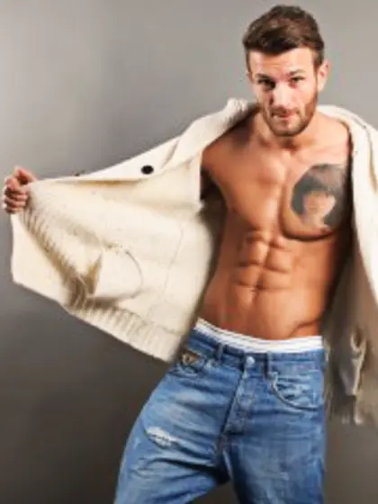 Blonde Alexian Smoking.