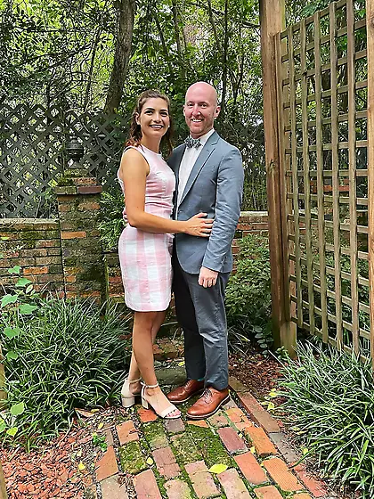 Grace sexy non-nude chick beautiful feet/face/legs