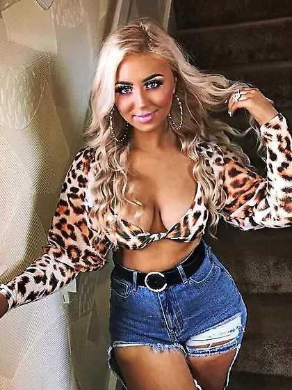 Various sluts and gifs.