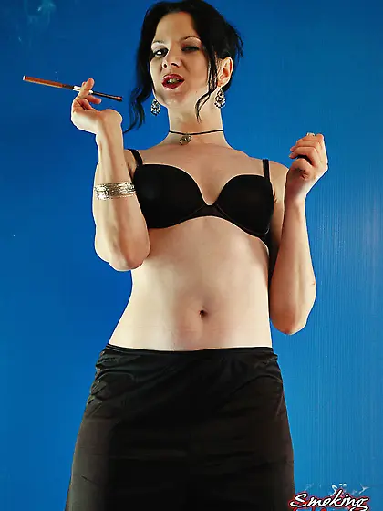 Sex goddess black bra