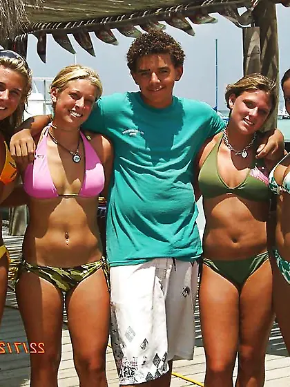 Bikinigirls 34 (4 chicks exclusive)