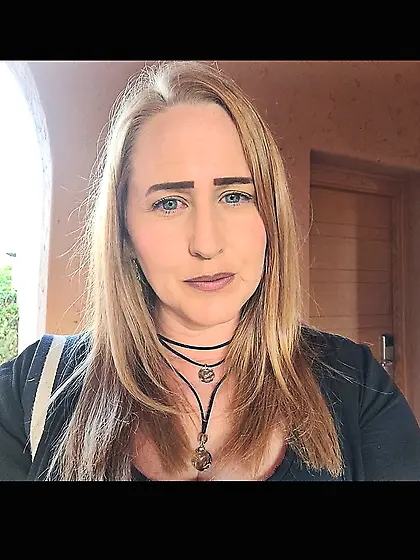 Someome please tribute my mom