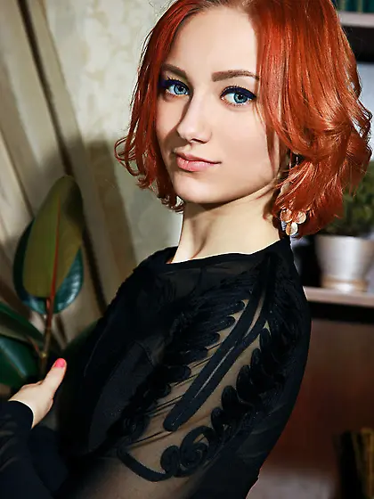 Russian skinny ass redhead