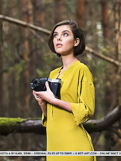 Short haired brunette long