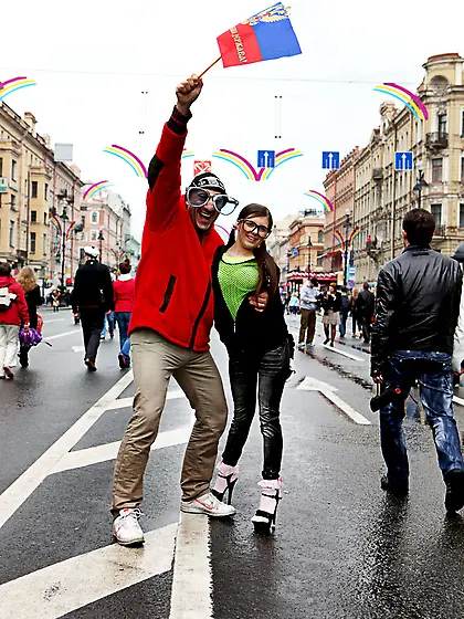 Young brunette wearing glasses