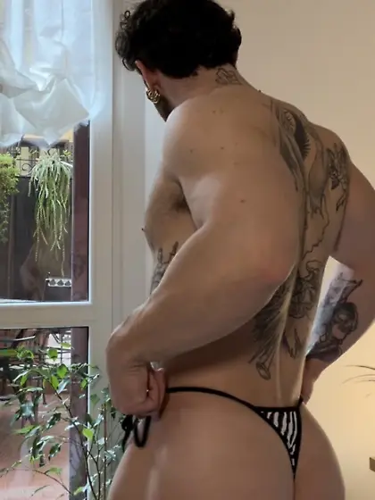 (Male) asses I wanna eat