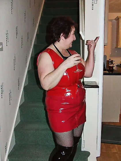 Mature PVC Kinky Carol from United Kingdom