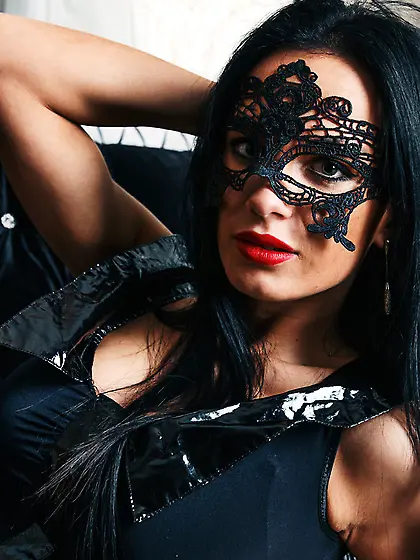 Dark hair cutie black