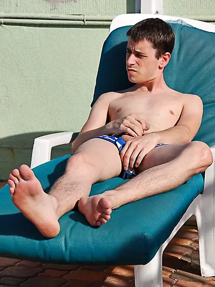 Horny dudes decide romp