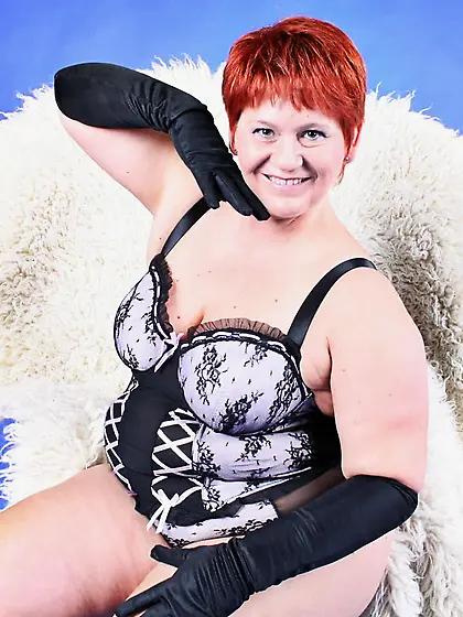 Corsage at the Cross