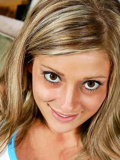 Carman Nubiles tries to toy her pussy over the panty then strips