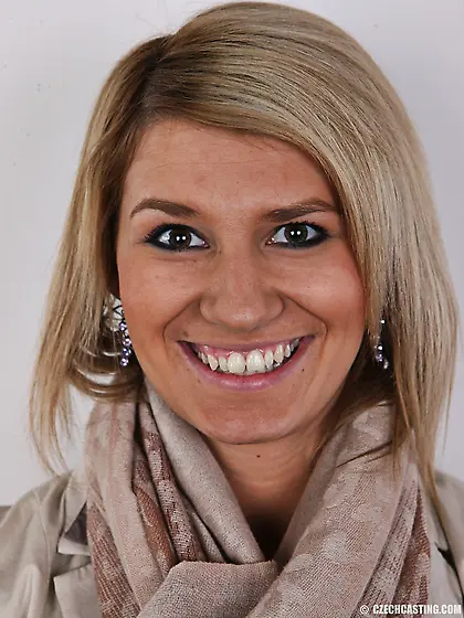 Cutiepie ends up impaled up her tight asshole