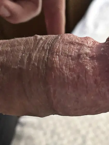 Celeb famous dick pic! He’s got a nice one