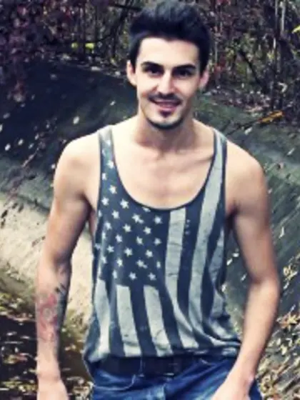 Brunette markus perform anal