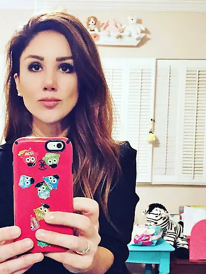 Chrissy shows off tits and pussy on spring break