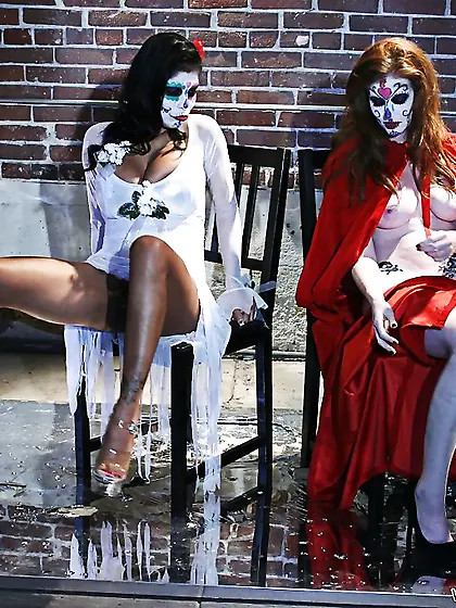 Horny sexy milf lesbians