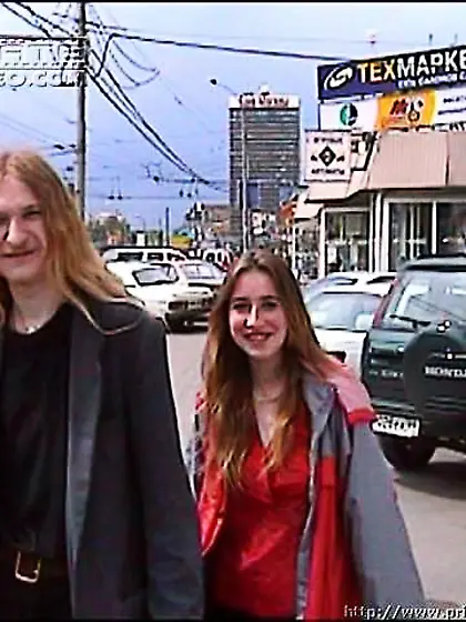 Hippie couple fucks