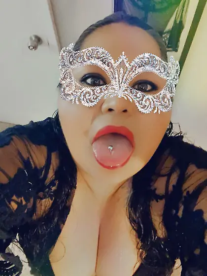 I have a tongue piercing because I want to give you some ora