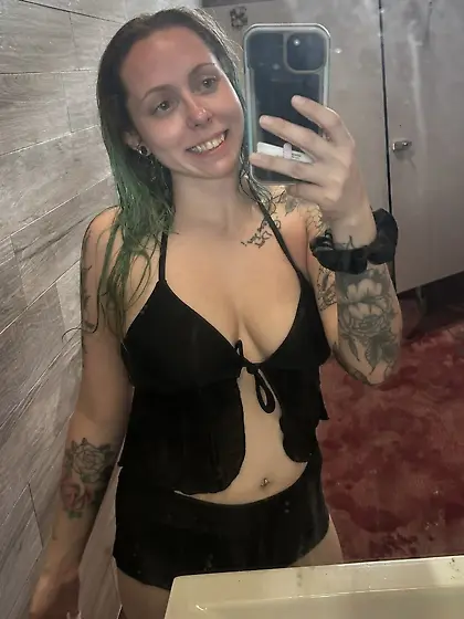 Sexy Haven K.  Showing off her cleavage.