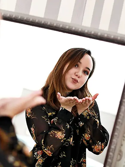 18yo asian teen webcam