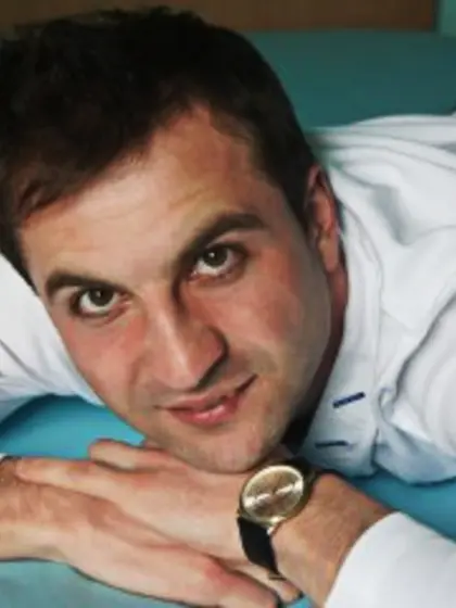 Brunette adyamore perform anal